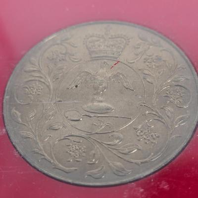 LOT 111: United Kingdom, Vatican Coins and More