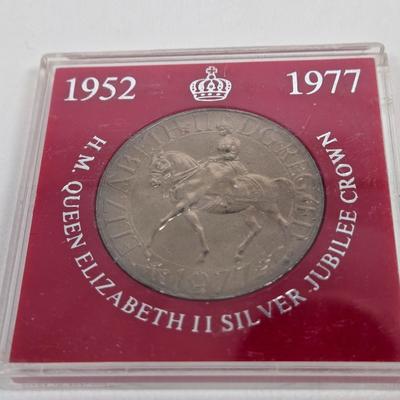 LOT 111: United Kingdom, Vatican Coins and More