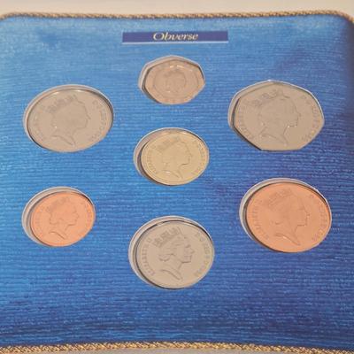 LOT 111: United Kingdom, Vatican Coins and More