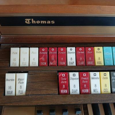 Vintage Hammond Colonnade 2202 Organ with Bench & Sheet Music Lot
