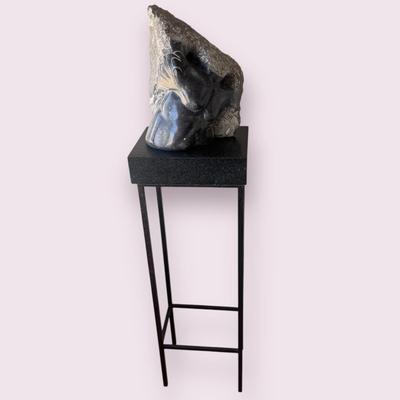 Granite Winged Bust Sculpture with Stand (FP-DZ)