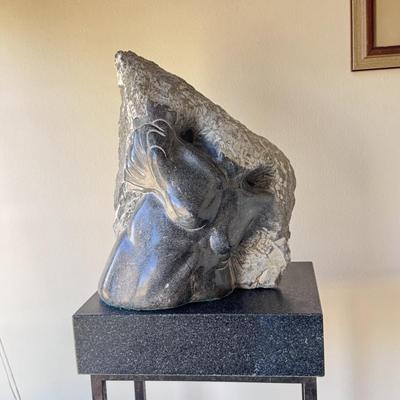 Granite Winged Bust Sculpture with Stand (FP-DZ)