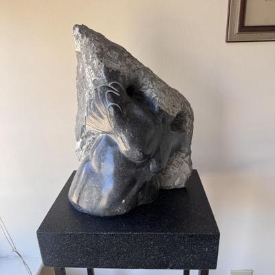 Granite Winged Bust Sculpture with Stand (FP-DZ)