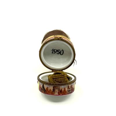 Sale Photo Thumbnail #234: Limited Edition 27 out of 400
Measurements:
3.5" in height