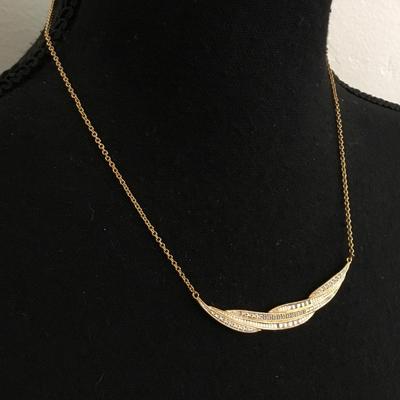 Beautiful Danberry, mint Gold plated, forever diamond necklace