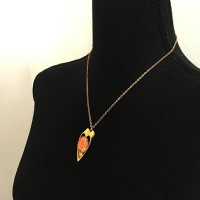 Vintage gold tone transfer rose necklace with clear stones