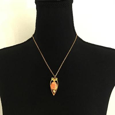 Vintage gold tone transfer rose necklace with clear stones