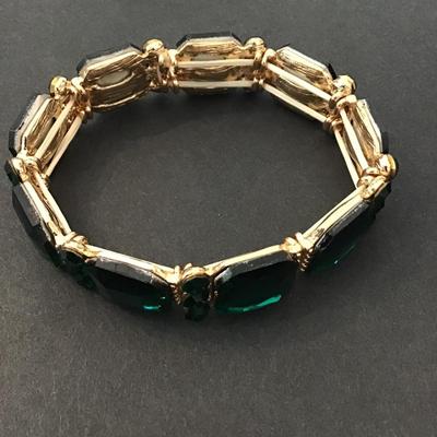 Vintage emerald rhinestone stretch bracelet