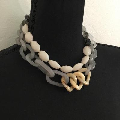 Banana Republic. Acrylic, chain-link statement, necklace