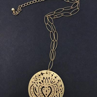 Vintage Chicos satin gold toned pendant necklace