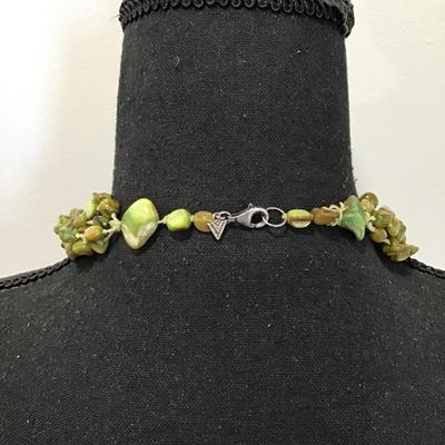 Beautiful vintage silpada mother of pearl Abalone green shell Eight strand statement, necklace 925 clasp