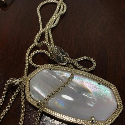 Beautiful mother of pearl gold toned, Kendra Scott, slider necklace