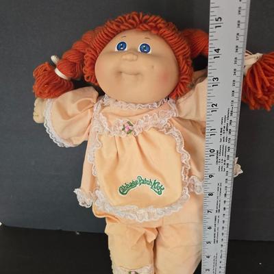 Vintage 1985 Cabbage Patch Kid Girl – Coleco – Red Hair, Peach Outfit with Floral Trim