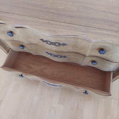 Drexel Serpentine 'Rapport' Dresser (FP-BBL)