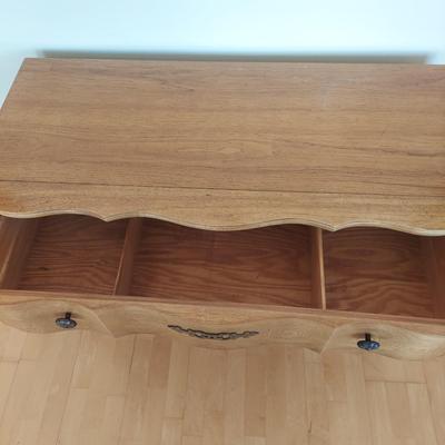 Drexel Serpentine 'Rapport' Dresser (FP-BBL)