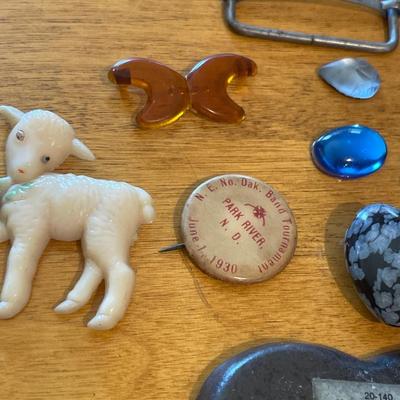 Vintage misc broken jewelry