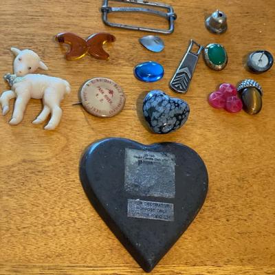 Vintage misc broken jewelry