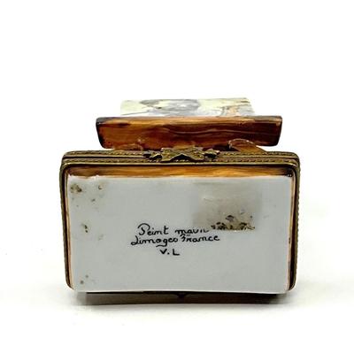 Sale Photo Thumbnail #307: Measurements:
3.5" in height, 2.5" in width