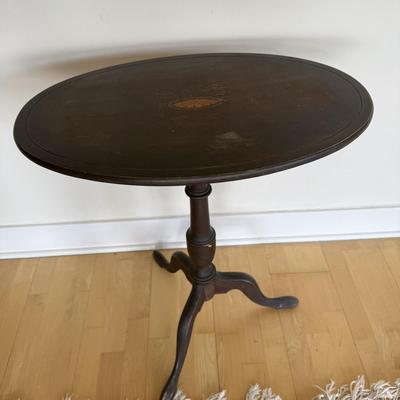 Oval Tilt Top Table with Seashell Inlay (FP-BM)