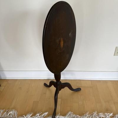 Oval Tilt Top Table with Seashell Inlay (FP-BM)