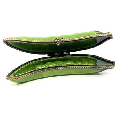 Sale Photo Thumbnail #334: Measurements:
4.25" in length