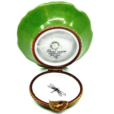 Sale Photo Thumbnail #342: Measurements:
2.25" in diameter, 1" in height