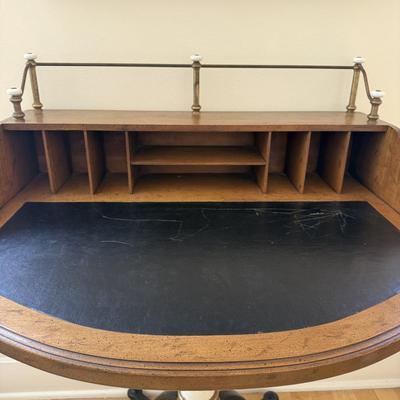 Drexel Antique Writing Desk (FB-BM)
