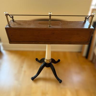 Drexel Antique Writing Desk (FB-BM)
