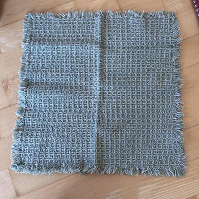 Collection of Table Linens and Placemats (FP-DZ)