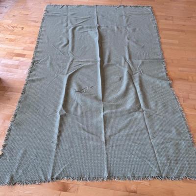 Collection of Table Linens and Placemats (FP-DZ)