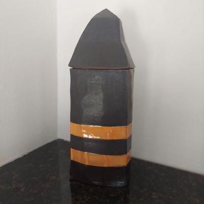 Terracotta Lidded Art-Piece Canisters by Stacy Snyder (GB-BBL)