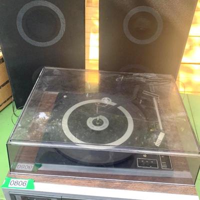 Emerson Stereo System Radio Cassette Turntable Speakers