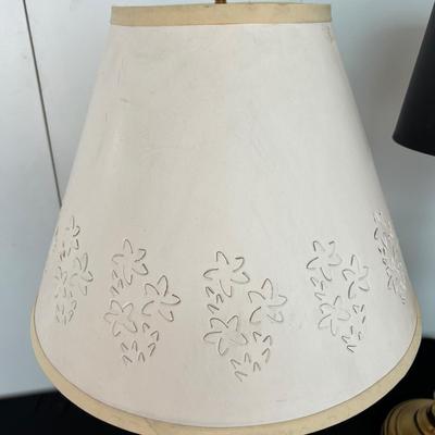 2 Vintage Tabletop Lamps