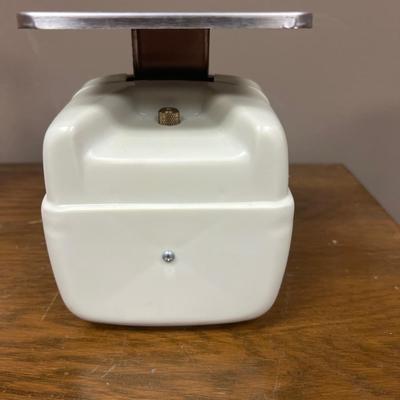 Nice Vintage Post Office Scale