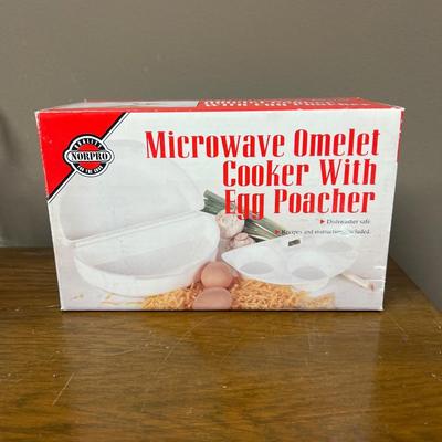 Microwave Omelet Cooker and Egg Poacher