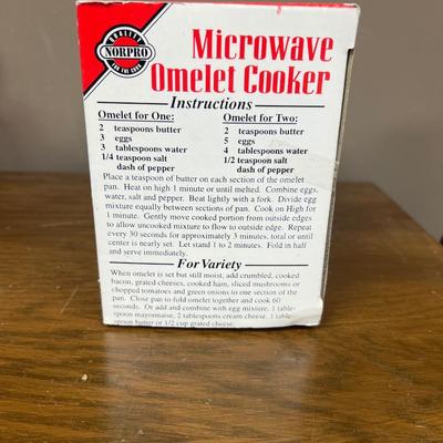 Microwave Omelet Cooker and Egg Poacher