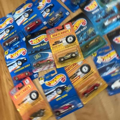 Huge Hot Wheels Matchbox Lot