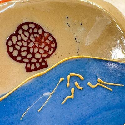 Vintage Japanese Moriage Satsuma Ashtray – Handcrafted Earthenware with Raised Enamel Detail