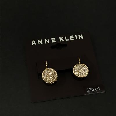 Beautiful vintage, Anne Klein encrusted rhinestone dangle earrings