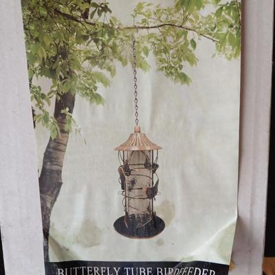 Garden Décor Lot – Decorative Birdhouse & Butterfly Tube Bird Feeder