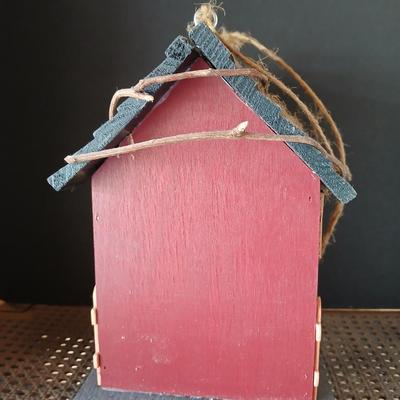 Garden Décor Lot – Decorative Birdhouse & Butterfly Tube Bird Feeder