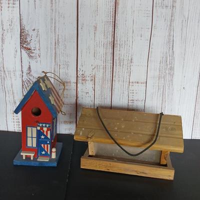 Lot of 2 – Americana Birdhouse & Rustic Wooden Bird Feeder