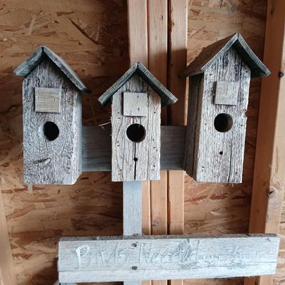 Rustic Garden Décor Lot – Birdhouses, Wind Chimes, and Yard Ornaments