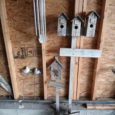 Rustic Garden Décor Lot – Birdhouses, Wind Chimes, and Yard Ornaments