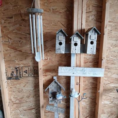 Rustic Garden Décor Lot – Birdhouses, Wind Chimes, and Yard Ornaments