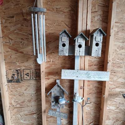 Rustic Garden Décor Lot – Birdhouses, Wind Chimes, and Yard Ornaments