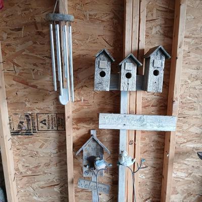 Rustic Garden Décor Lot – Birdhouses, Wind Chimes, and Yard Ornaments