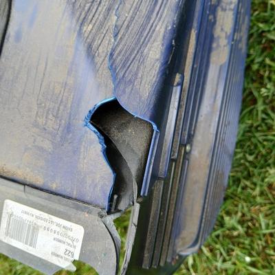 Snow Removal Lot – Snow Joe Electric Snow Thrower Model 622 + Shovel