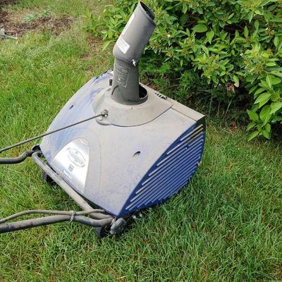 Snow Removal Lot – Snow Joe Electric Snow Thrower Model 622 + Shovel
