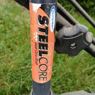 Snow Removal Lot – Snow Joe Electric Snow Thrower Model 622 + Shovel